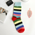 high-quality contrast color stripes retro ethnic men's 100% cotton socks crew socks wholesale happy socks